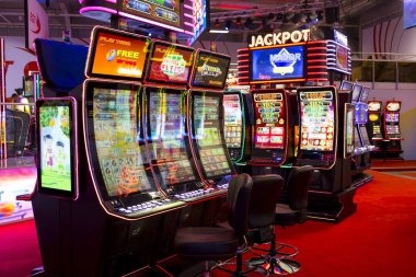 banteng128 platform dashboard displaying slot games and sportsbook markets